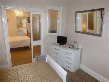 The Comat Guest house 4*